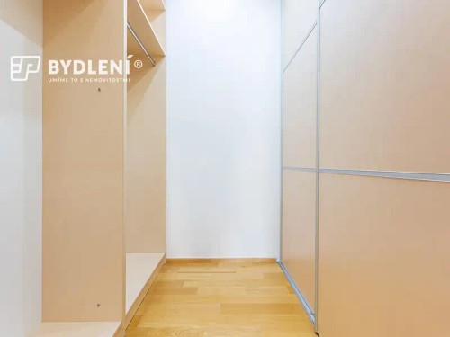 Prodej domu 382 m², pozemek 747 m²