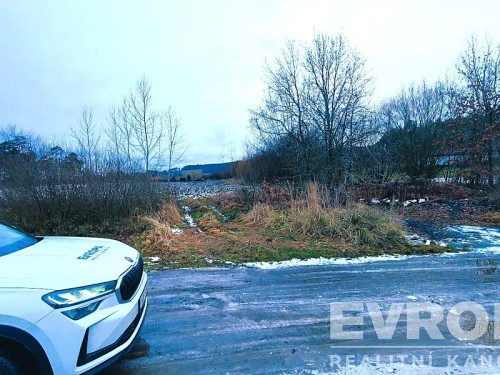 Prodej stavebního pozemku 2475 m²