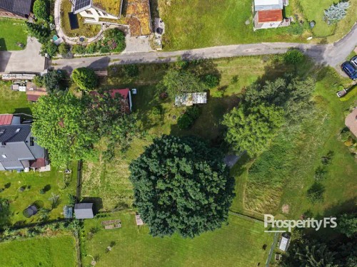 Prodej stavebního pozemku 1280 m²