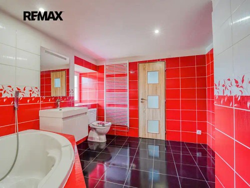 Prodej domu 220 m², pozemek 1917 m²