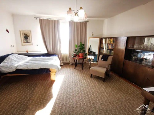 Prodej domu 220 m², pozemek 1909 m²