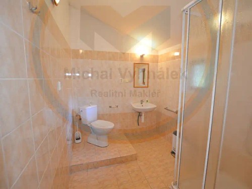 Prodej chalupy 195 m², pozemek 1932 m²