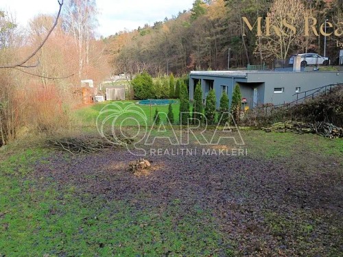 Prodej stavebního pozemku 909 m²