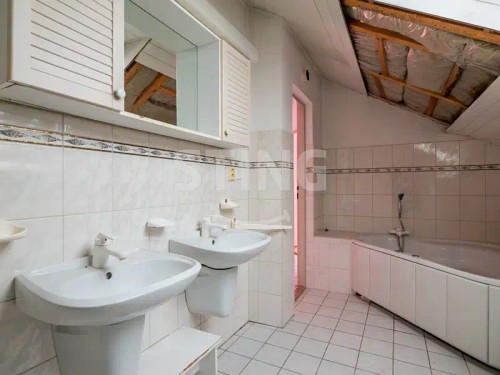Prodej domu 334 m², pozemek 2658 m²