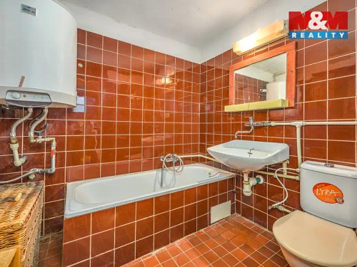 Prodaný dům 205 m², pozemek 2782 m²