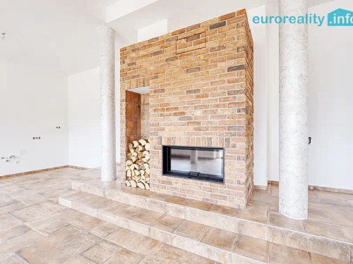 Prodej domu 420 m², pozemek 633 m²