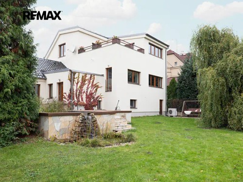 Prodej domu 220 m², pozemek 1004 m²