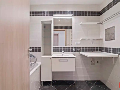 Prodej bytu 2+kk 64 m²