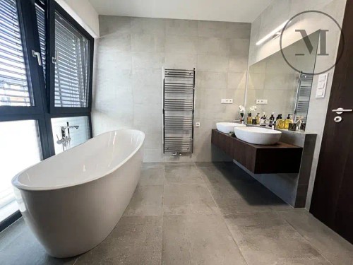 Prodej bytu 5+kk 144 m²