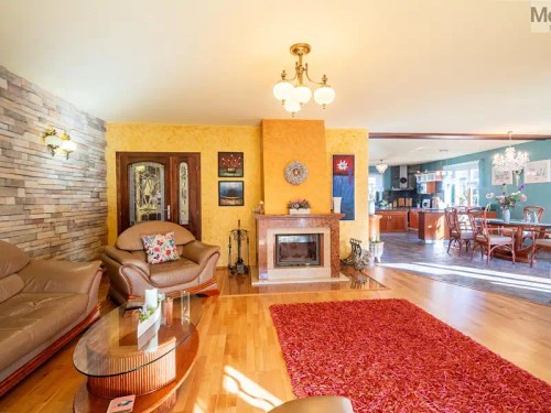 Prodej domu 372 m², pozemek 3764 m²