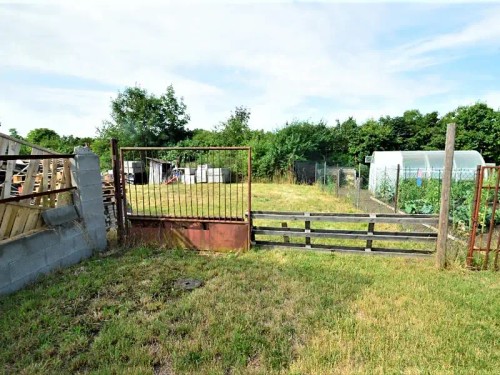 Prodej stavebního pozemku 1713 m²