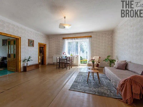 Prodej domu 242 m², pozemek 13584 m²
