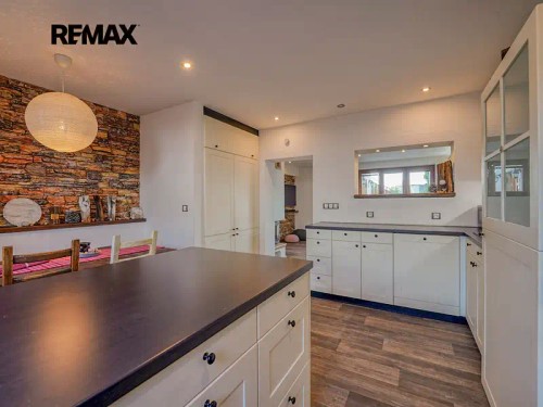 Prodej domu 230 m², pozemek 1093 m²