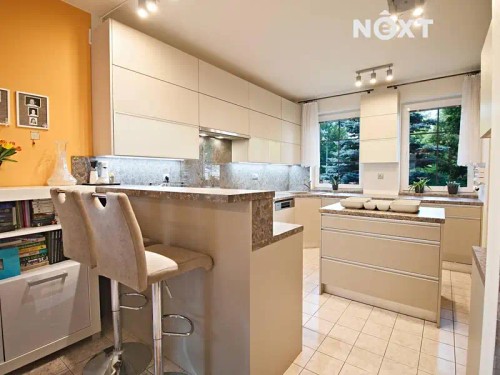Prodej domu 254 m², pozemek 944 m²