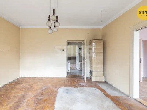 Prodej vily 244 m², pozemek 738 m²