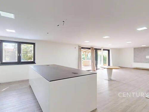 Prodej domu 319 m², pozemek 1499 m²