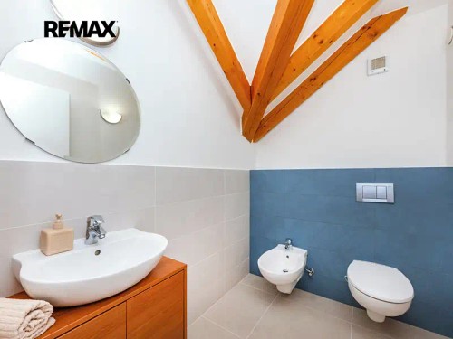 Prodej domu 300 m², pozemek 652 m²