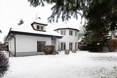Prodej domu 298 m², pozemek 730 m²
