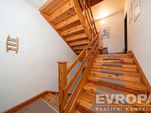 Prodej domu 390 m², pozemek 617 m²