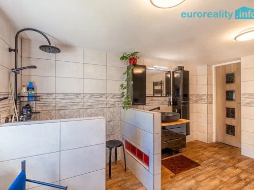 Prodej domu 239 m², pozemek 1610 m²