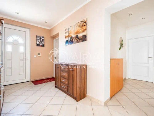 Prodej domu 220 m², pozemek 782 m²
