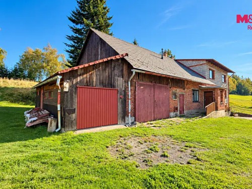 Prodej domu 150 m², pozemek 29898 m²