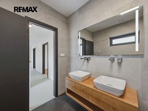 Prodej bytu 4+kk 104 m²