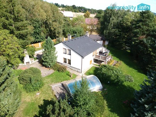 Prodej domu 160 m², pozemek 2696 m²