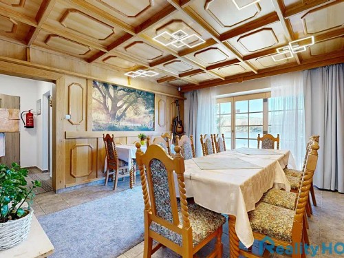 Prodej domu 293 m², pozemek 3428 m²