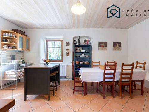 Prodej domu 200 m², pozemek 1287 m²