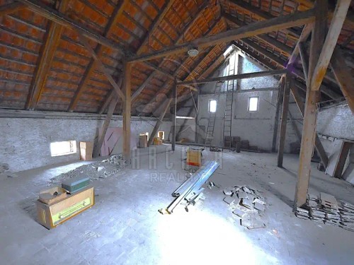 Prodej domu 454 m², pozemek 164 m²