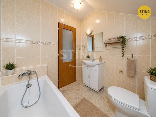 Prodej domu 197 m², pozemek 4419 m²