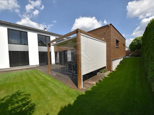 Prodej domu 300 m², pozemek 1000 m²