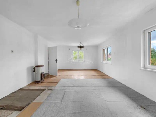 Prodej domu 300 m², pozemek 4185 m²