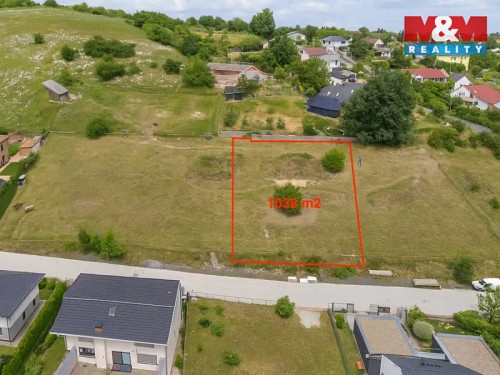 Prodej stavebního pozemku 1038 m²