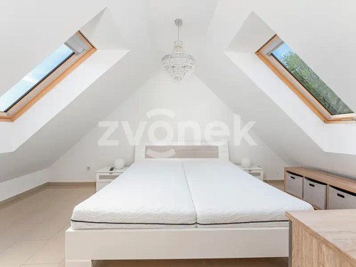 Prodej domu 258 m², pozemek 1107 m²