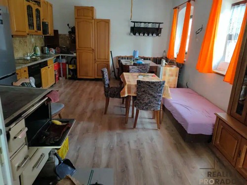 Prodej chalupy 284 m², pozemek 687 m²