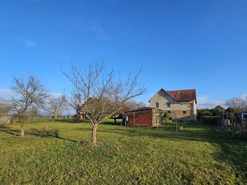 Prodej domu 350 m², pozemek 2537 m²