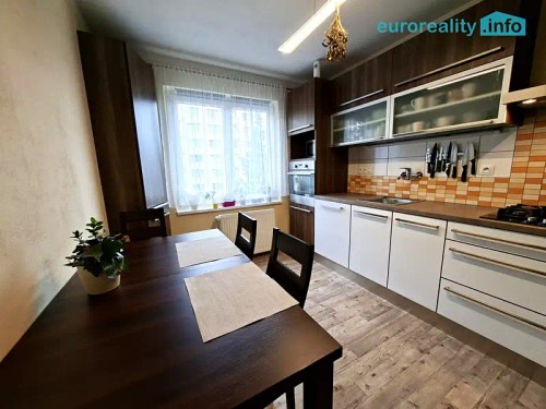 Prodej bytu 3+1 80 m²