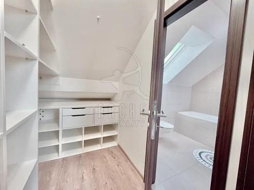 Prodej bytu 3+kk 74 m²