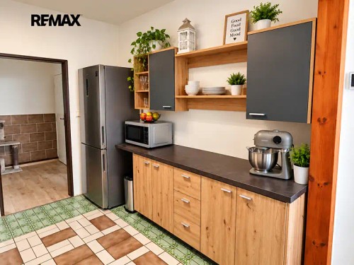 Prodej domu 230 m², pozemek 830 m²