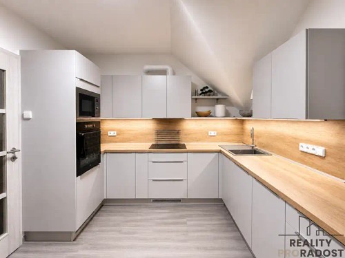 Prodej bytu 3+1 79 m²