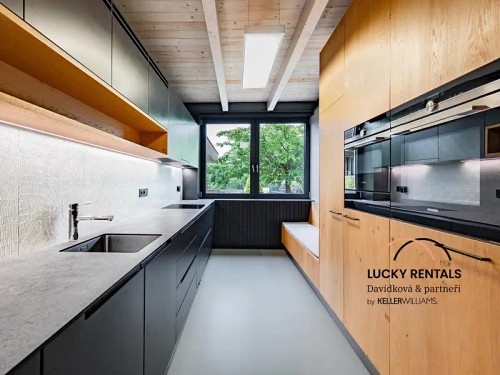 Prodej domu 221 m², pozemek 1410 m²