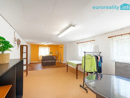 Prodej domu 196 m², pozemek 2259 m²