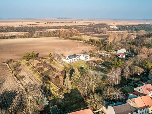Prodej stavebního pozemku 2043 m²