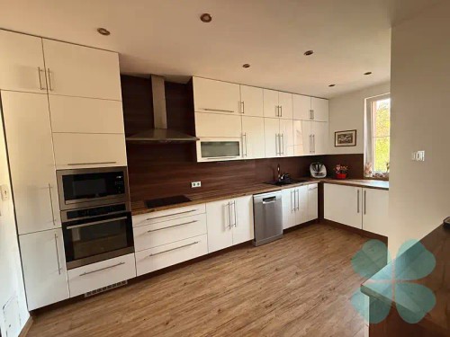Prodej domu 220 m², pozemek 449 m²