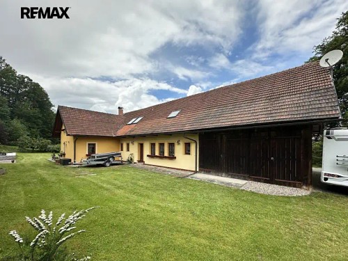 Prodej chalupy 400 m², pozemek 2527 m²