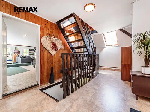 Prodej domu 215 m², pozemek 2143 m²