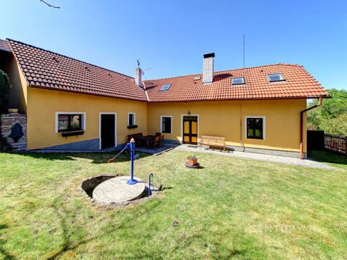 Prodej chalupy 234 m², pozemek 896 m²