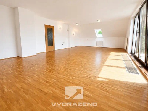 Prodej bytu 5+1 176 m²
